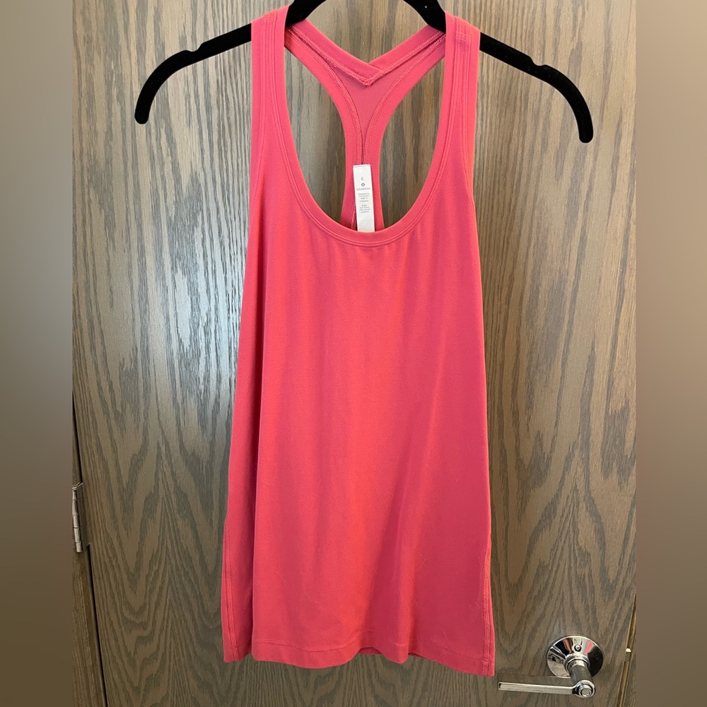 Lululemon tank